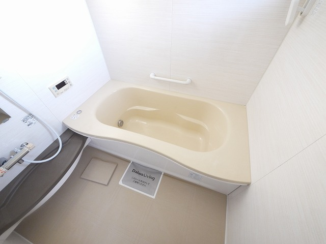 ラ・フロール青垣の浴室