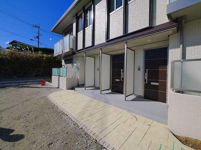 グランジュッテのエントランス|毎日通るエントランスはこのようになっています