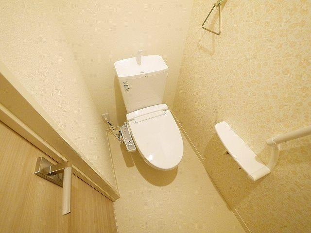 グランジュッテのトイレ|落ち着いた色調のトイレです