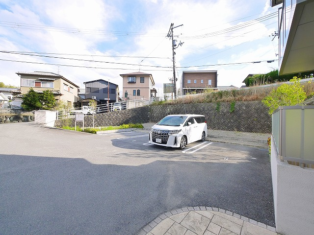 グランジュッテの駐車場