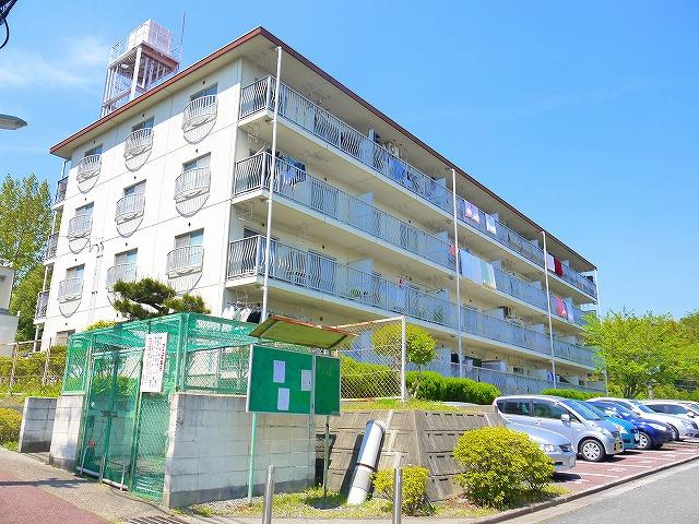 帝塚山ガーデンハイツ4号棟の外観