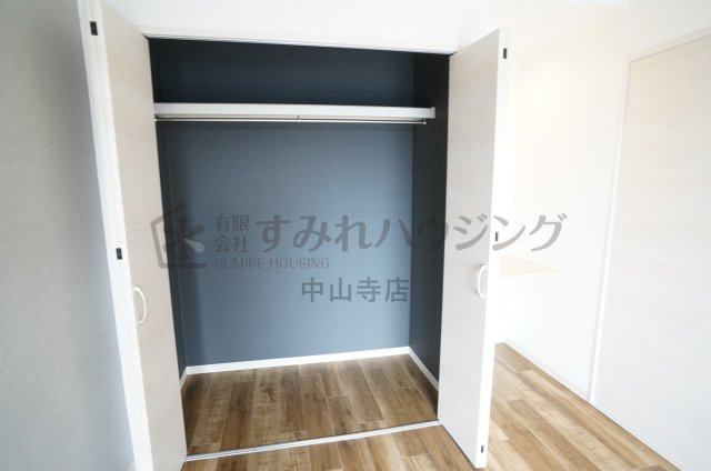 アウフヘーベン東宝塚の収納|参考、同建物・反転間取りの号室