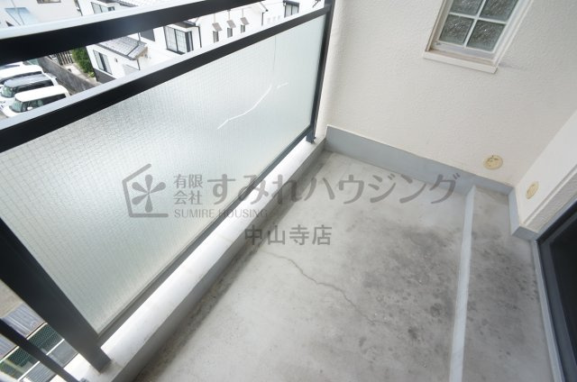 アウフヘーベン東宝塚のバルコニー