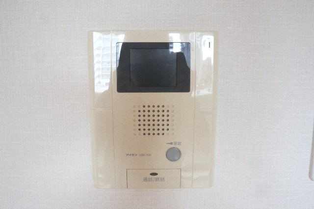 【セキュリティ】 | ルミエール | TVモニター付きインターホンです