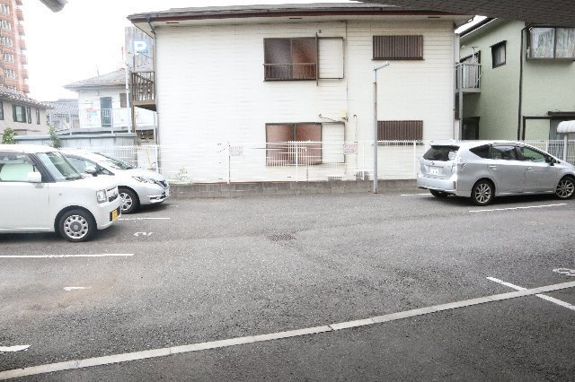 【駐車場】 | ルミエール | 駐車場です