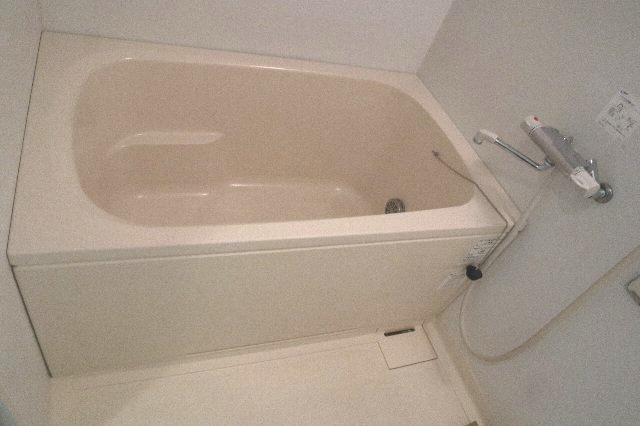 【浴室】 | ルミエール | 日々の疲れを癒すお風呂付です