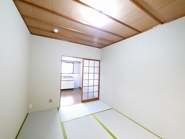 ニュー芝ハイツの和室|和室、ちょっとしたくつろぎスペースにいかがでしょうか