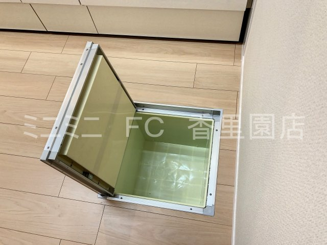 ヴェステン香里の収納|キッチン床下収納配置