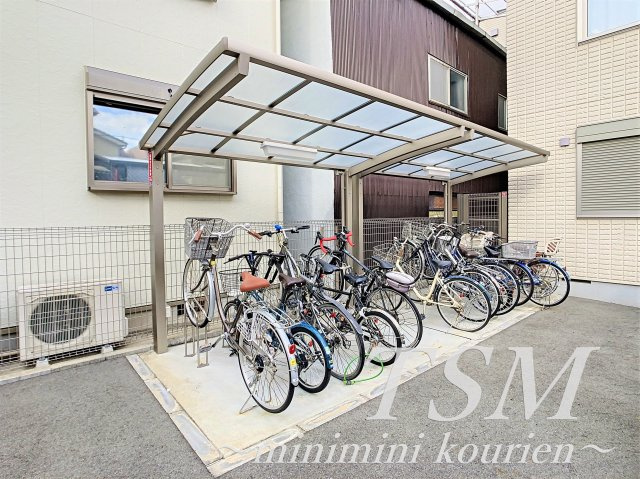 ヴェステン香里のその他共用部分|敷地内駐輪場