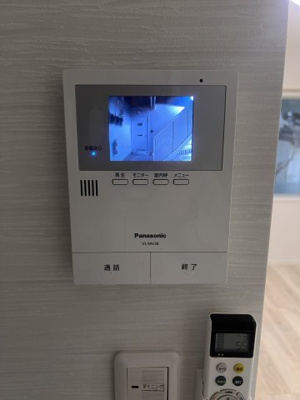 【セキュリティ】 | 小倉台カーサ・ベルデ | ＴＶドアホン付　全室照明付