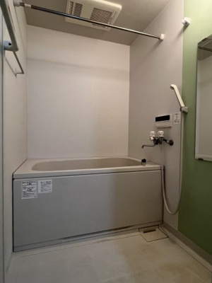 【浴室】 | 小倉台カーサ・ベルデ | 追焚給湯と浴室乾燥機が装備されています