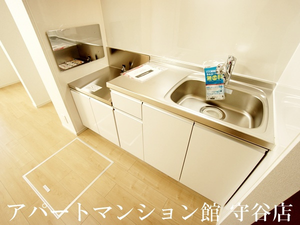 カラーリヴァー　H＆Aのキッチン
