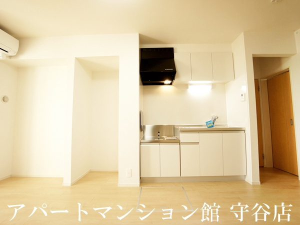 カラーリヴァー　H＆Aの居間・リビング
