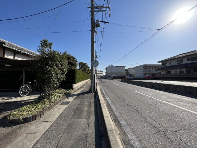 ウィルモア呉竹の周辺|接面道路東方