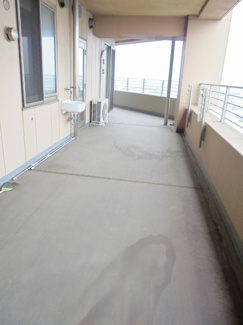 【駐車場】 | 広いバルコニー