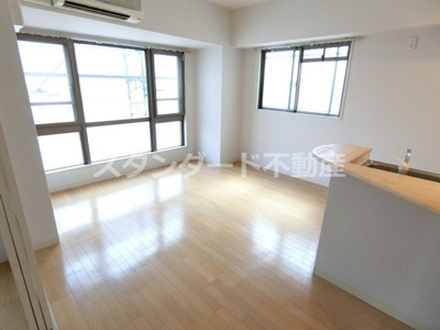 【居間・リビング】 | エクセレント南森町