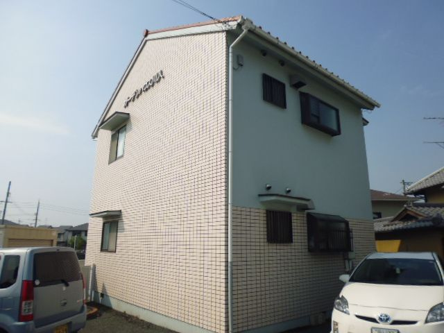 倉敷市川入のアパートの外観
