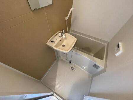 リヴェールイン南小岩の浴室