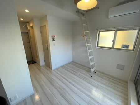 リヴェールイン南小岩の洋室