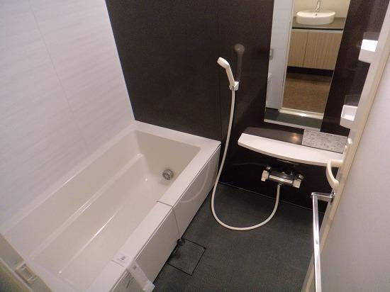 プライムメゾン鴨々川の浴室