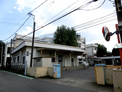 【周辺】 | 上尾市愛宕　新築分譲住宅第1期全2棟～最終1棟～ | 上尾小学校。約650ｍ。