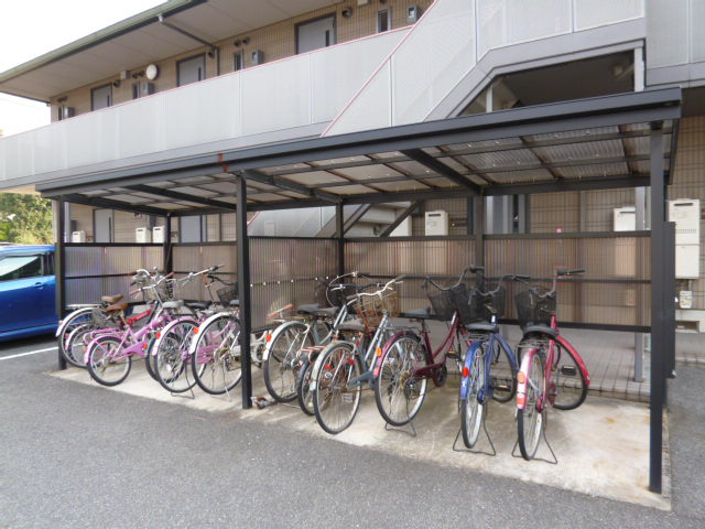 倉敷市新田のアパートのその他共用部分|自転車置き場