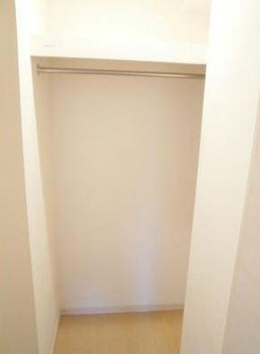 エスティメゾン四谷坂町の収納|ウォークインクローゼット
