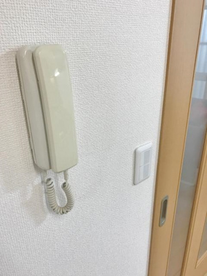 【セキュリティ】 | ヴィラ・オオニシ | 防犯対策に有効なインターホン付きです！突然の来客にもバッチリ対応できちゃいます☆