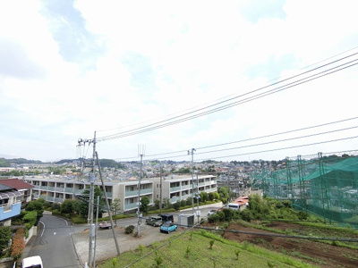 【展望】 | カーサブルー | バルコニーからの眺望です♪周りに視界を遮る建物がないので景色がよく見渡せます！