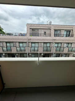 【展望】 | バルコニーからの眺望です♪最上階のお部屋なので、バルコニーからの眺めも良好です！

