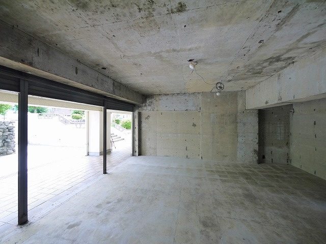 秋篠サンパレス(店舗)の内装