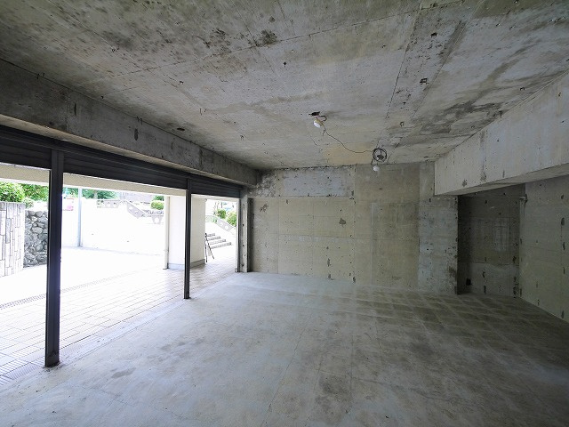 秋篠サンパレス(店舗)の内装