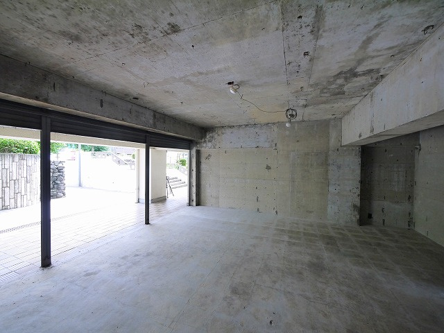 秋篠サンパレス(店舗)の内装