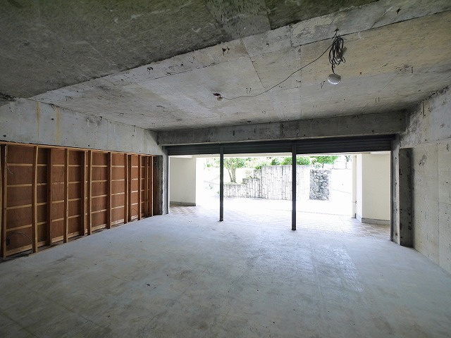 秋篠サンパレス(店舗)の内装