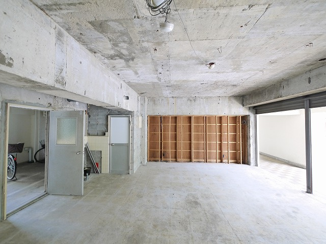 秋篠サンパレス(店舗)の内装