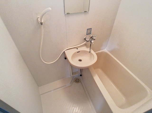 レモンハウス桧町の浴室