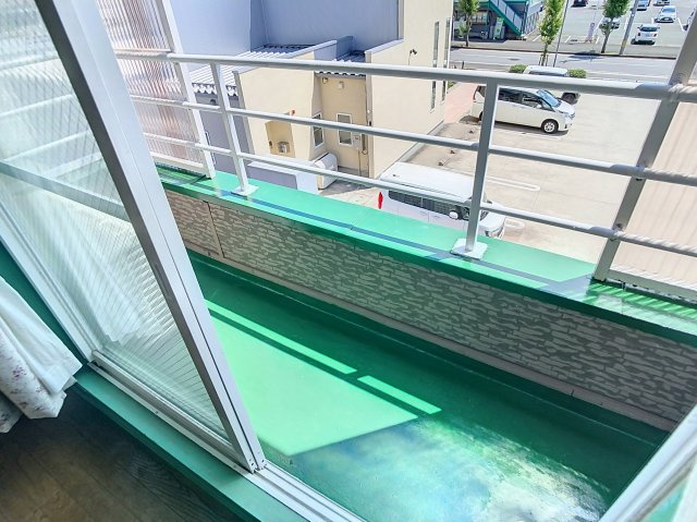 レモンハウス桧町のバルコニー