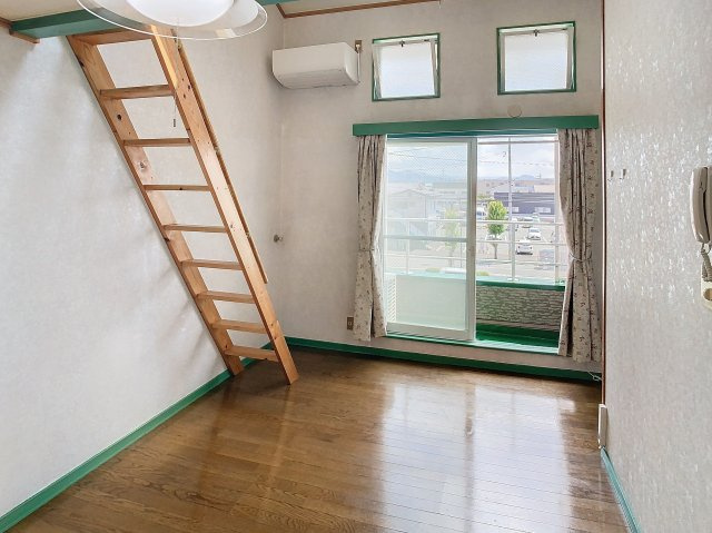 レモンハウス桧町の洋室