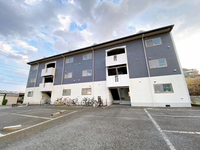 【外観】 | ジェルエープラザ | 小田急線「向ヶ丘遊園」駅・「登戸」駅・南武線「中野島」駅までも徒歩圏内！3駅2沿線利用可能で通勤通学・お買物にも便利な立地です☆