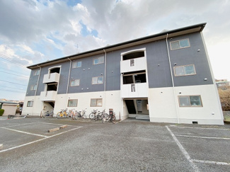 【外観】 | 「登戸」駅・「向ヶ丘遊園」駅・「中野島」駅まで徒歩圏内の3階建てアパート♪通勤通学はもちろん、お買い物やお出かけにもGood☆