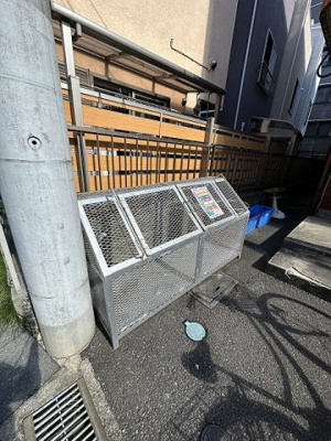 【その他共用部分】 | ドリームハイツ高橋 | 敷地内ごみ置き場でごみ出しもらくらく～♪忙しい社会人さんや主婦さんにもうってつけ！