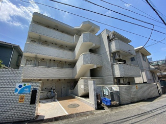 【外観】 | 小田急線「読売ランド前」駅まで徒歩7分！「生田」駅も徒歩10分！2駅利用可能で通勤通学・お買物にも便利な立地です☆