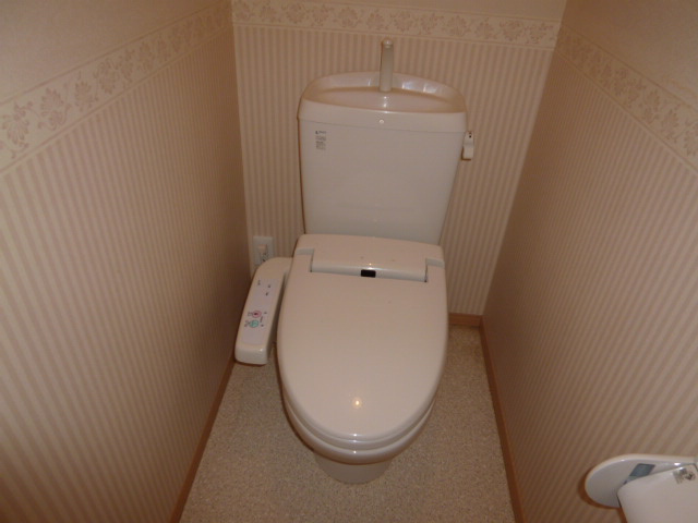 ハミングバードＣのトイレ|ウォシュレット