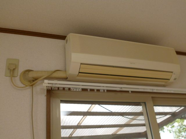 テラスハウス西の設備|エアコン（設備外）