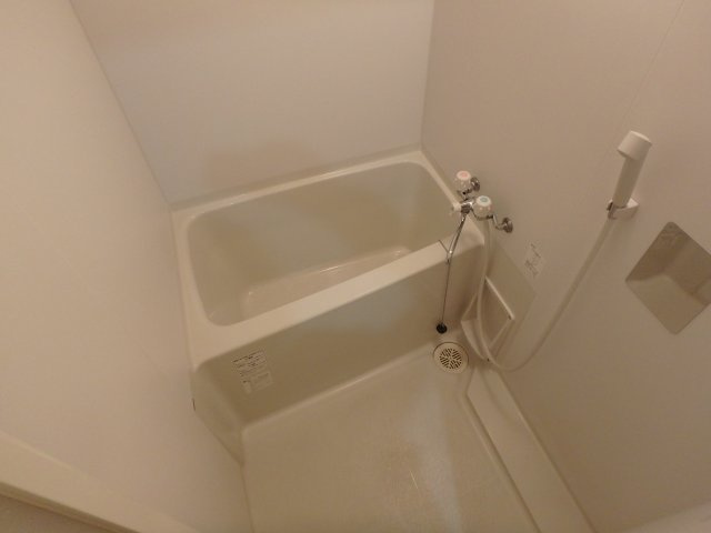 アンソレイユ菱屋西の浴室