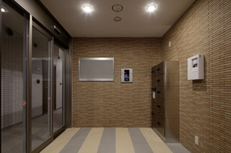 【エントランス】 | The Ookubo Base