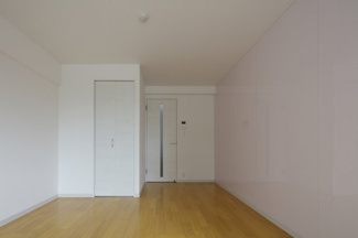 【洋室】 | The Ookubo Base