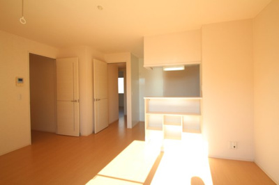 【居間・リビング】 | ライネスハイムA | リビングです