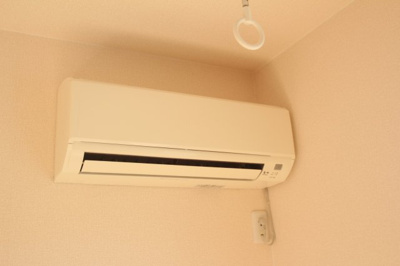 【設備】 | ライネスハイムA | エアコン＆室内物干し器