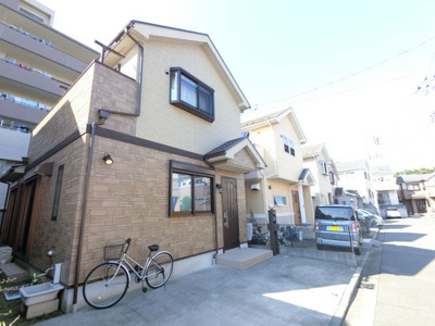 【外観】 | 瀬谷区本郷２丁目　戸建 | 平成17年9月築の築浅戸建です。平成29年1月に外壁・屋根リフォーム済みです。